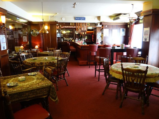Te pacht: Biljartcafé in Den Haag