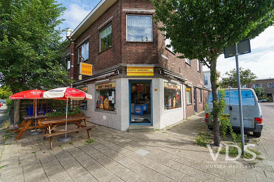 Gezellige snackbar in Houtwijk