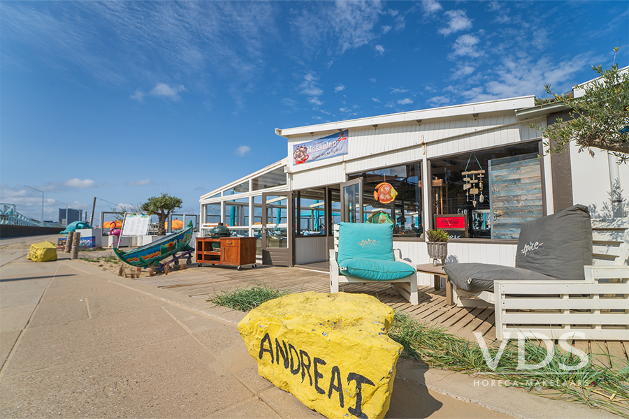 Strandpaviljoen op het Sportstrand