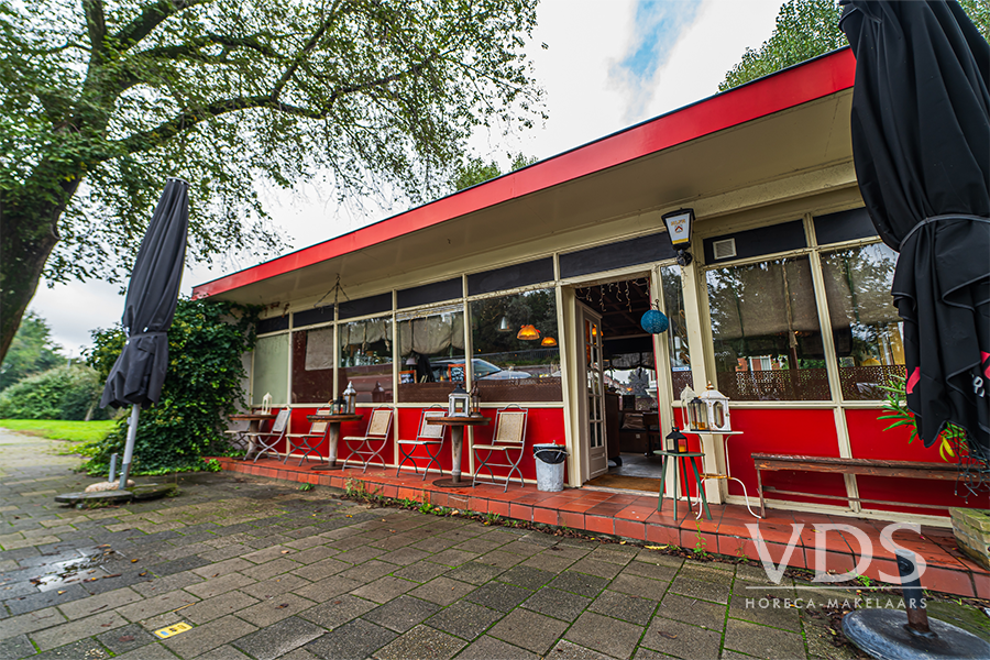 Brasserij de Laer: Kiosk met groot terras 