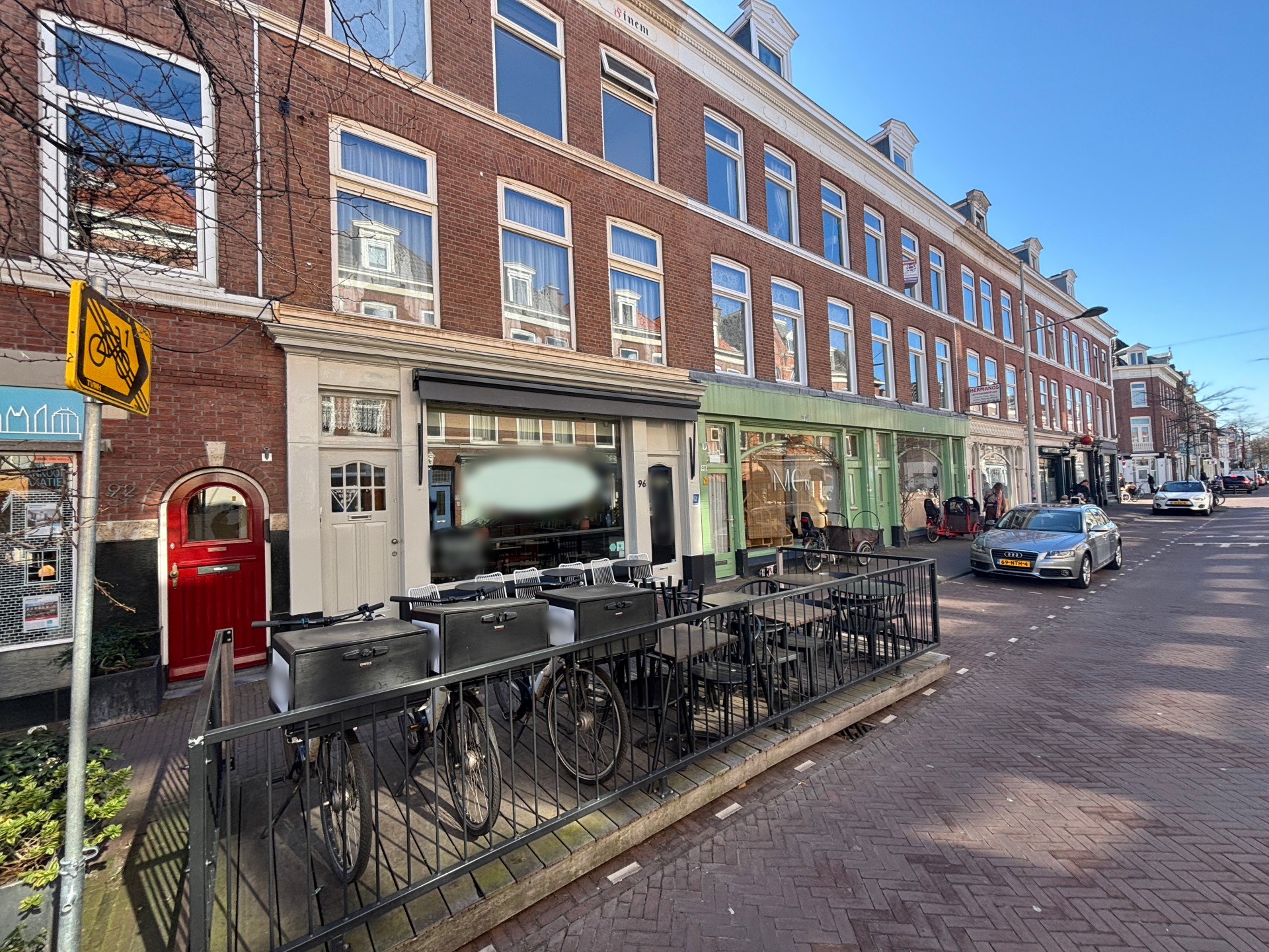  Lunchroom/ Restaurant in het gewilde Zeeheldenkwartier 