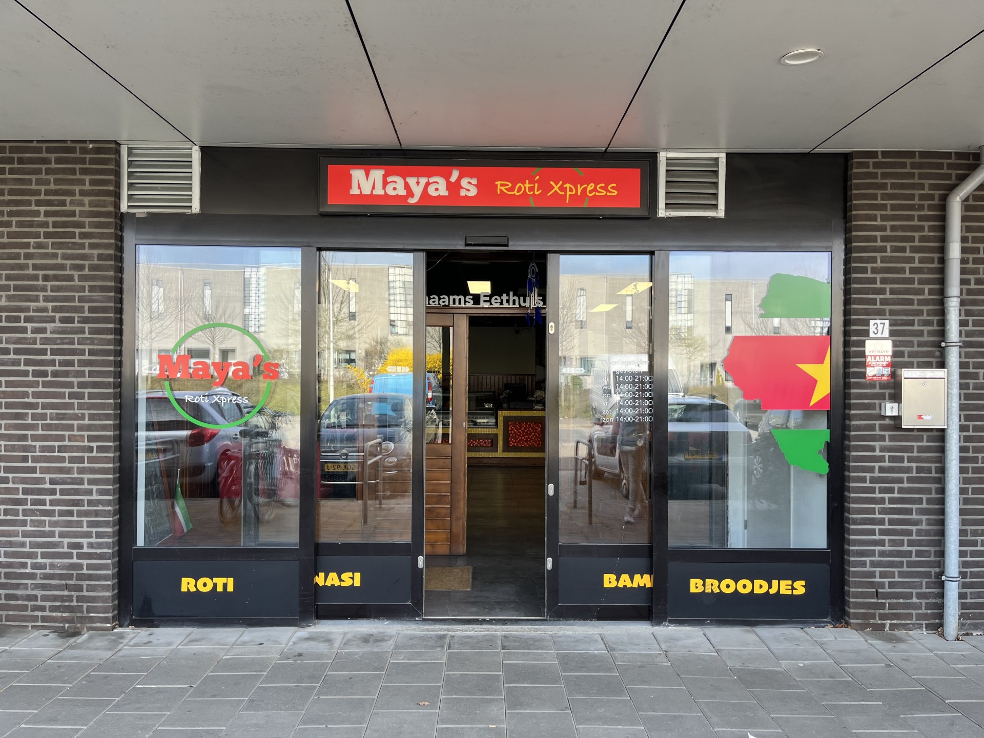 Maya's Roti Xpress