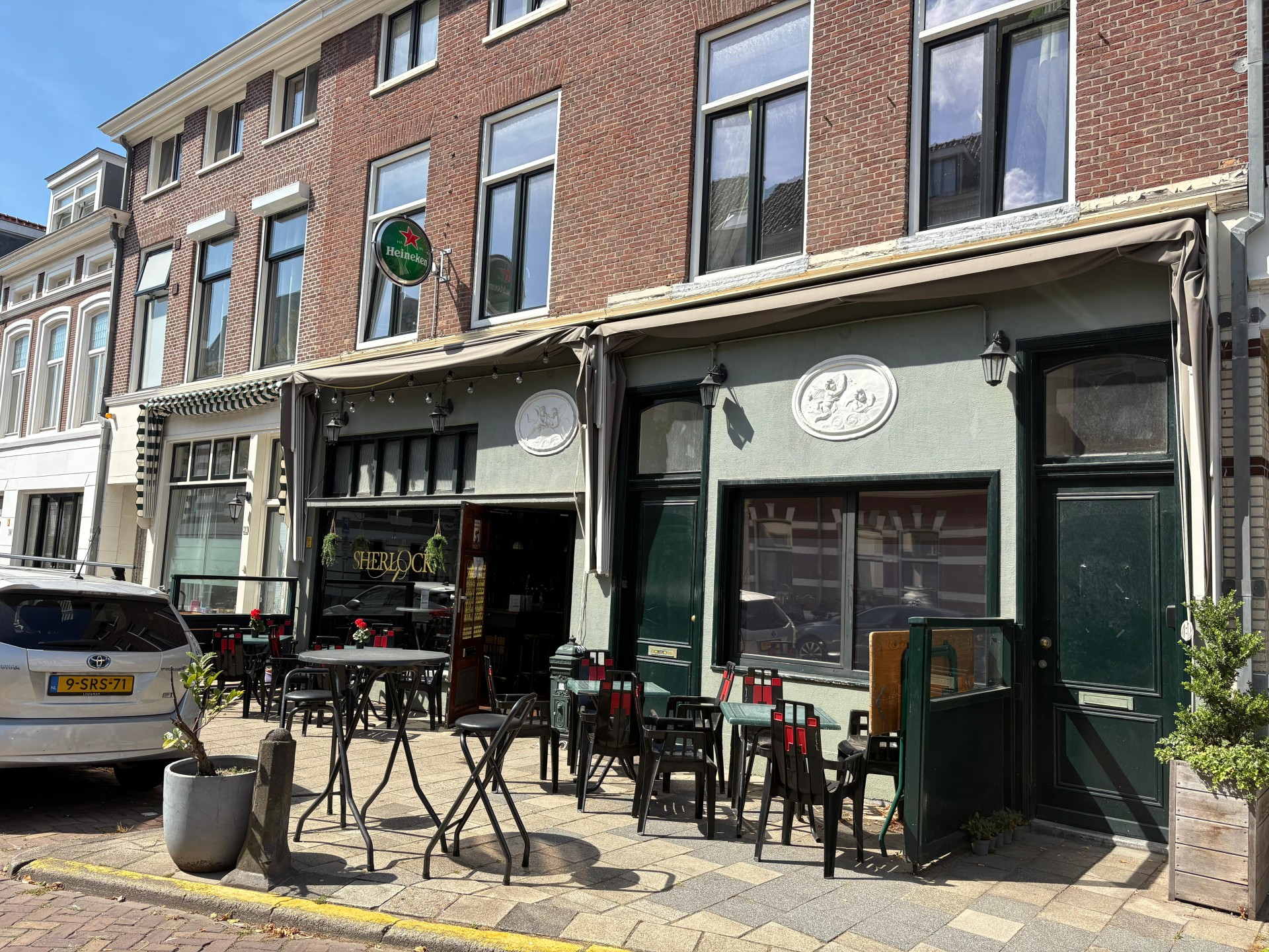 Sherlock Pub in de Archipelbuurt