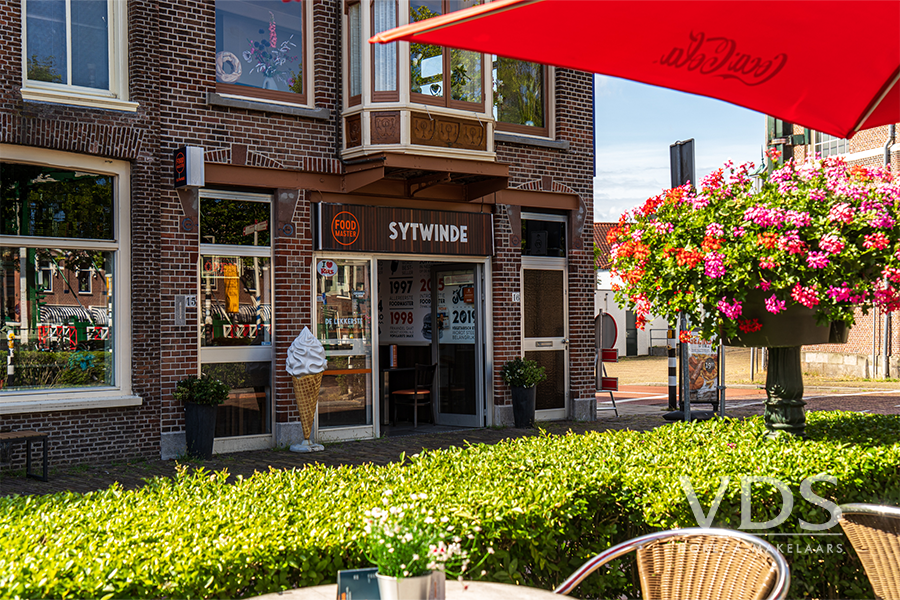 Goedlopende Cafetaria aan de Sluisjes Leidschendam
